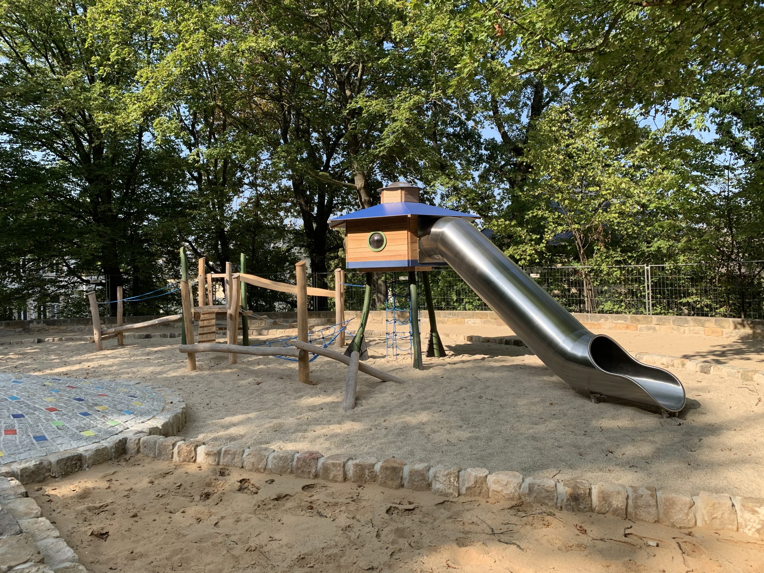 UFO 3 UFO – Bild 3